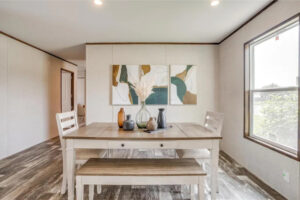 Sanger-Prime-3272H-Dining-2023 | Champion Homes Center